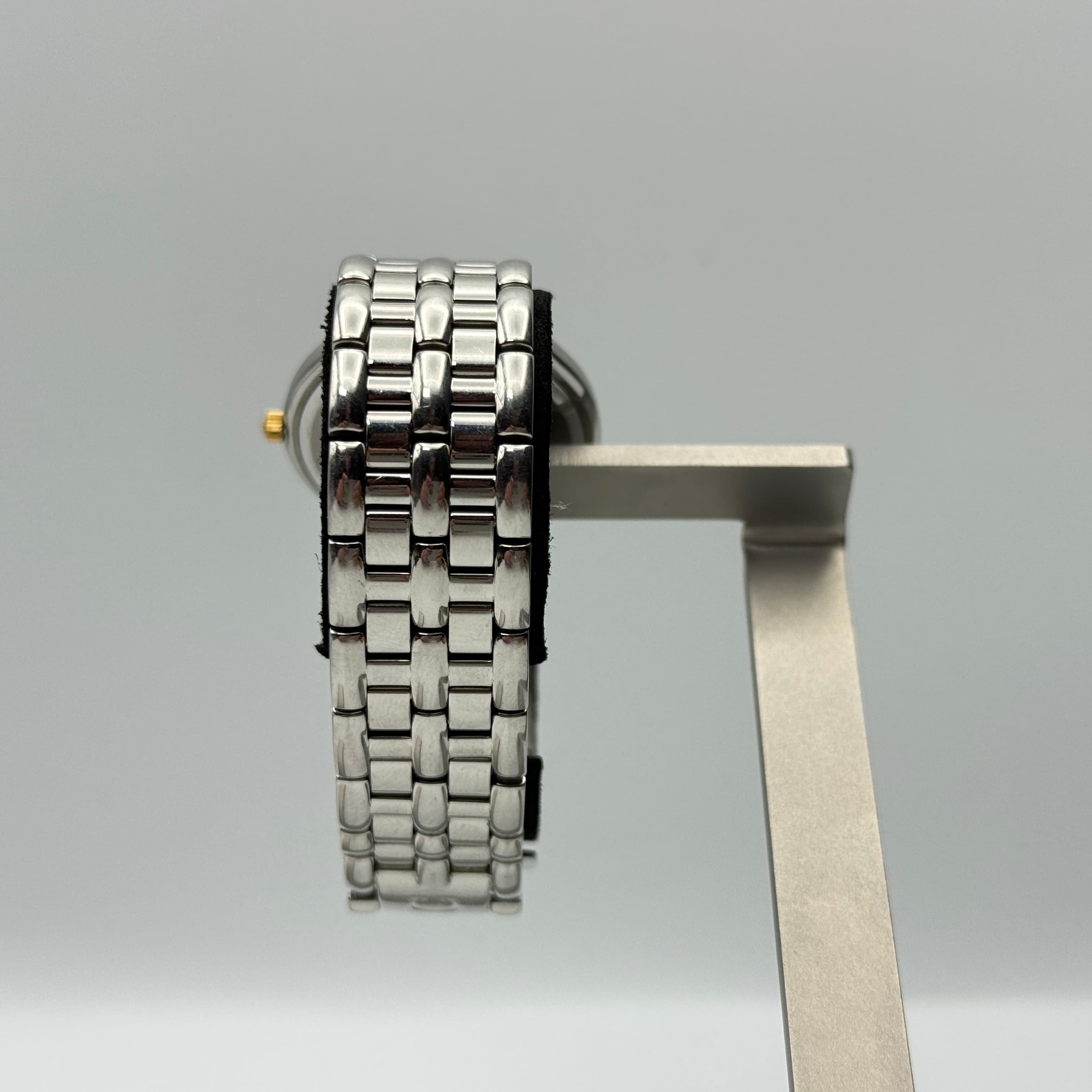 Omega De Ville