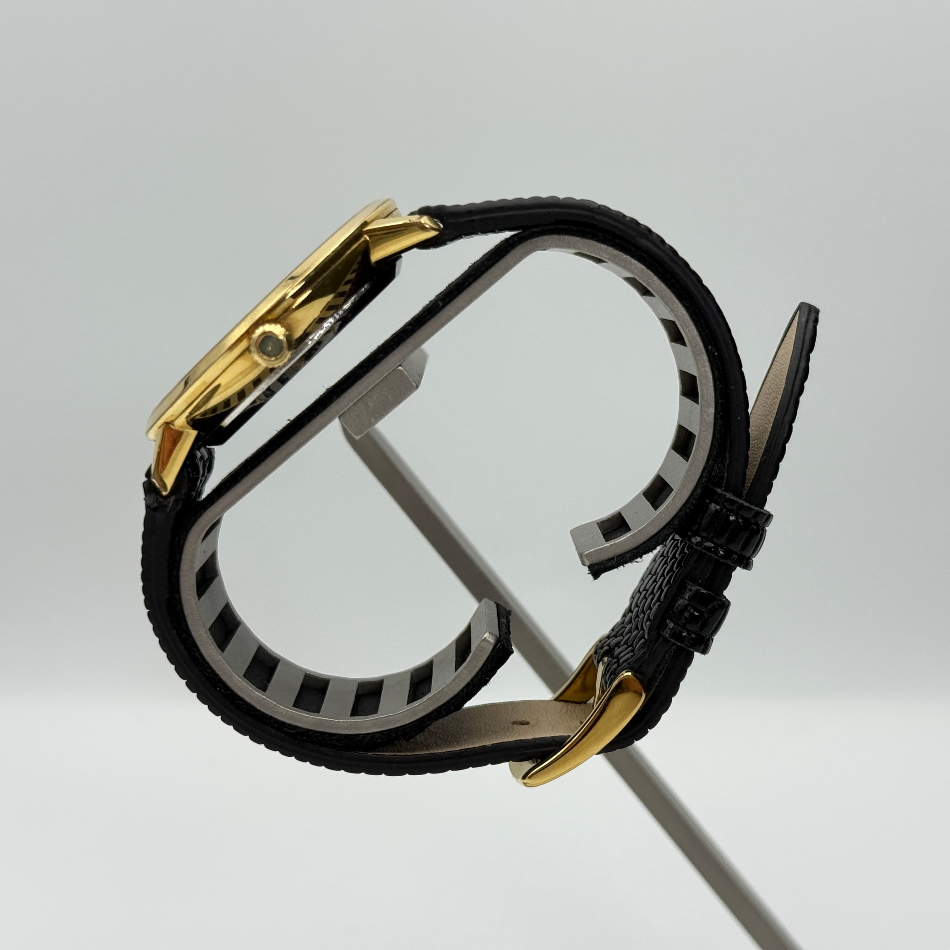 Omega De Ville