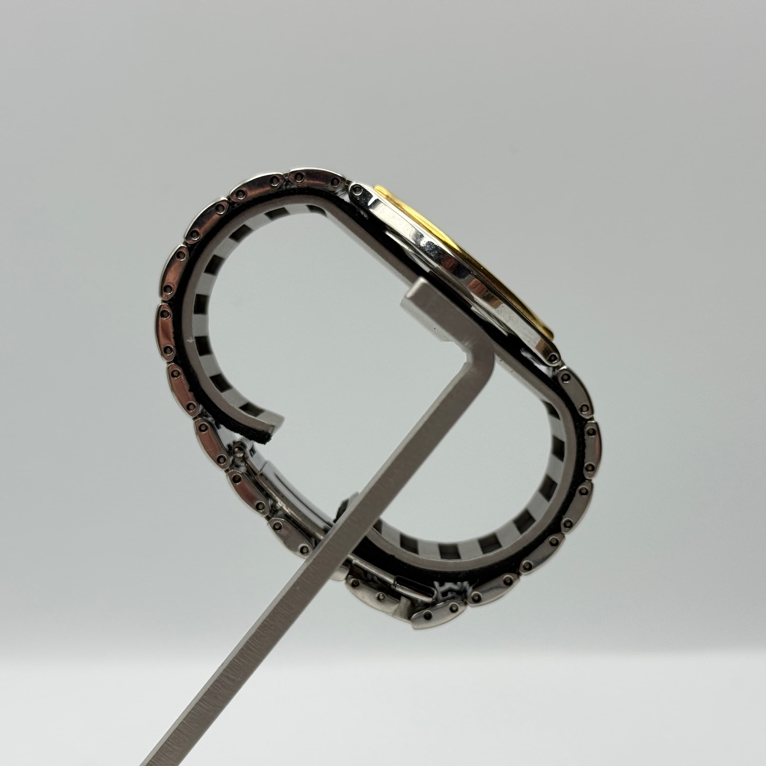 Omega De Ville